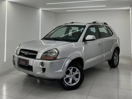 HYUNDAI TUCSON 2.0 MPFI GLS 16V 143CV 2WD FLEX 4P AUTOMÁTICO HYUNDAI TUCSON 2.0 MPFI GLS 16V 143CV 2WD FLEX 4P AUTOMÁTICO